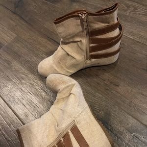 Mudd booties 8 with zipper